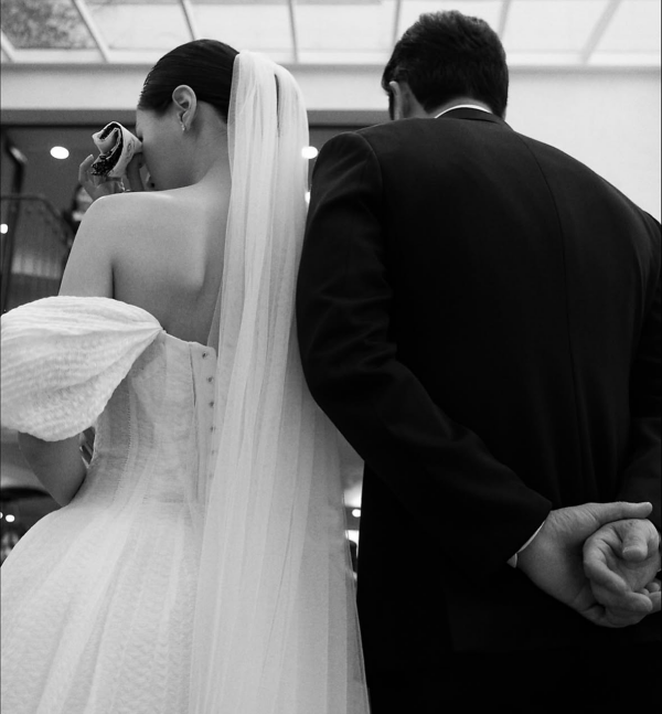 '나솔'-22기-옥순♥경수,-결혼식-사진-대방출…-화보-뺨치는-웨딩-사진에-"영혼-갈아-넣어"-8-이미지