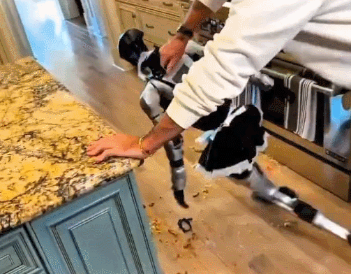 $80K-로봇-가정부-8-이미지