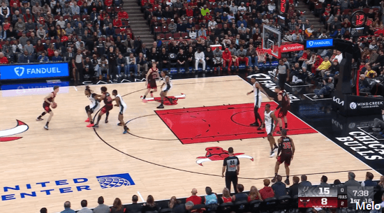 오늘-NBA-역사상-최초의-기록을-세운-빅터-웸반야마-1-이미지