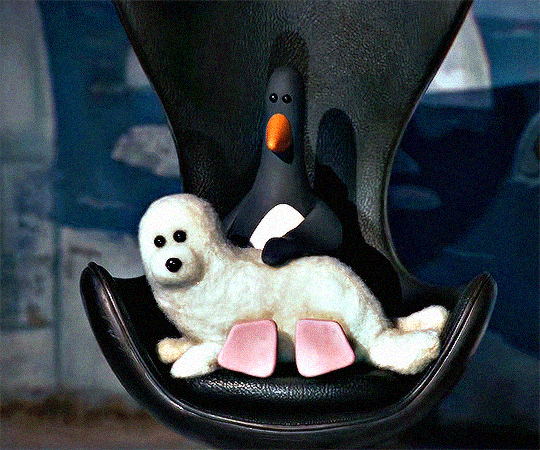 복수하려고-열심히-운동하고-출소한-'월레스와-그로밋'-펭귄-근황...gif-7-이미지