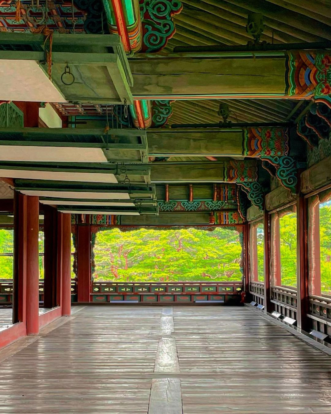 이-계정-운영자님은-진짜-직업-잘-고르신-거-같음-한국에-이런-데가-있다고-짤을-주머니에서-마구-꺼냄-25-이미지