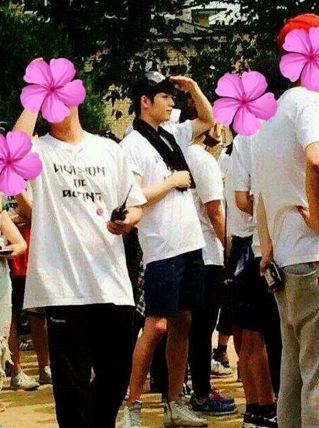 서강준-과거-대학시절-체육대회-찍찍-2-이미지