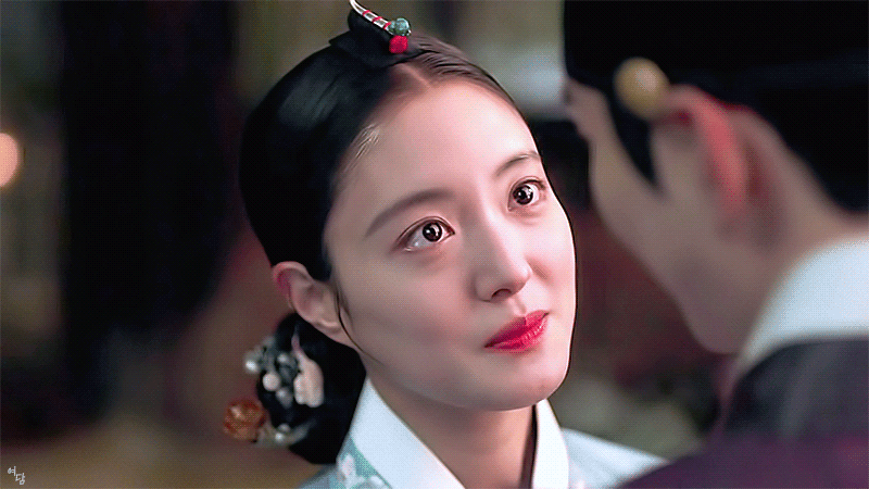 쪽머리-잘-어울리는-여배우들.gif-5-이미지