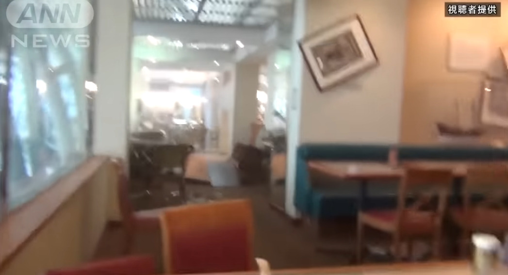 다들-개무섭다는-동일본대지진-당시-공항-0-이미지