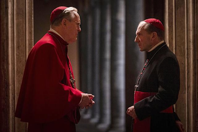 교황이-사망하는-순간-치뤄지는-세계구급-선거-11-이미지