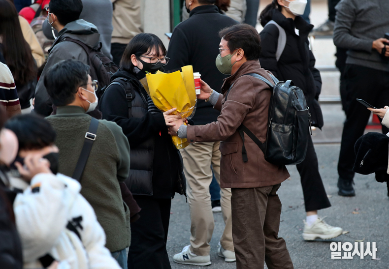 수능날-되면-생각나는-사진.jpg-1-이미지