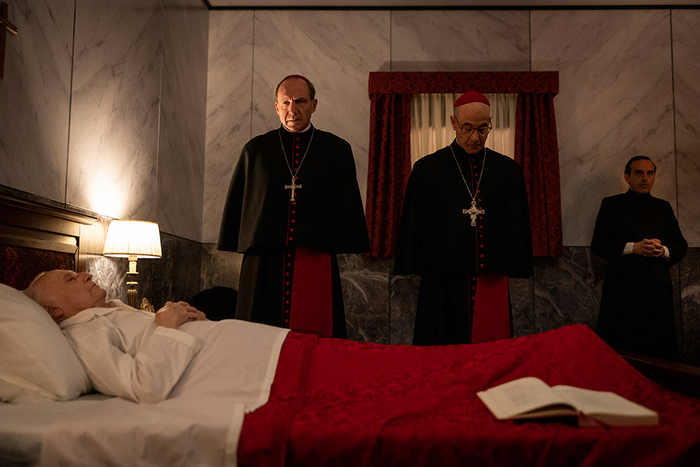 교황이-사망하는-순간-치뤄지는-세계구급-선거-0-이미지