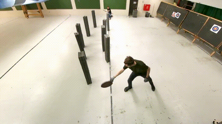 총에는-없는-활의-기술.gif-1-이미지