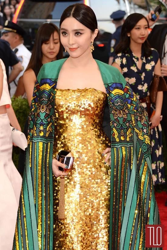 5년전-멧갈라에서-한국-단청무늬-드레스-입은-판빙빙.jpg-5-이미지