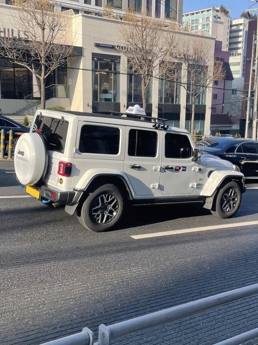 서울-랭글러-택시-차주의-정체-1-이미지