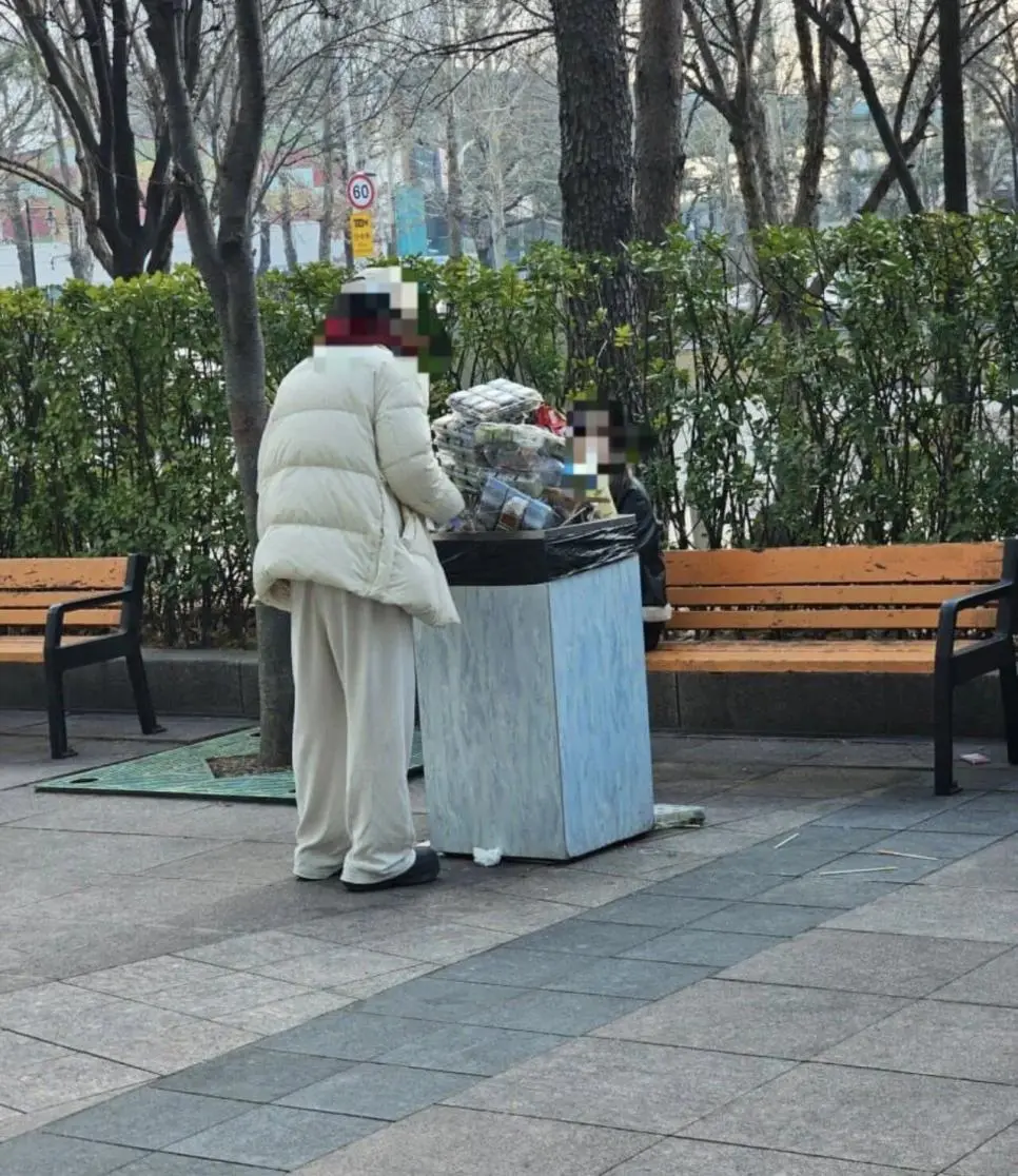 오늘-자-에스파-팬들이-역조공으로-들어온-쌈밥-먹기-싫어서-한-짓.jpg-5-이미지