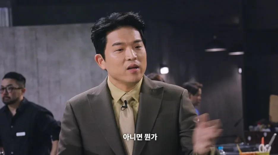 최강록의-장어-조림을-평가하는-강레오와-안성재-13-이미지