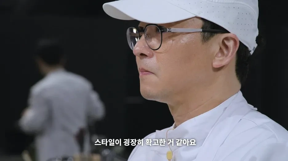 최강록의-장어-조림을-평가하는-강레오와-안성재-16-이미지