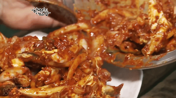 한국인의-밥상-:-꽃게무침-(목포편-中).gif-2-이미지