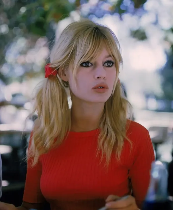 브리지트-바르도-사망-(1934.9.28~2025.12.28)-향년-91세-6-이미지