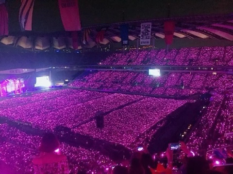 10년-전-빅뱅-상암-월드컵-경기장-7만명-동원-콘서트.jpg-1-이미지