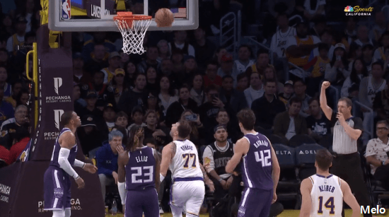 골반-흔드는-돈치치.gif-1-이미지