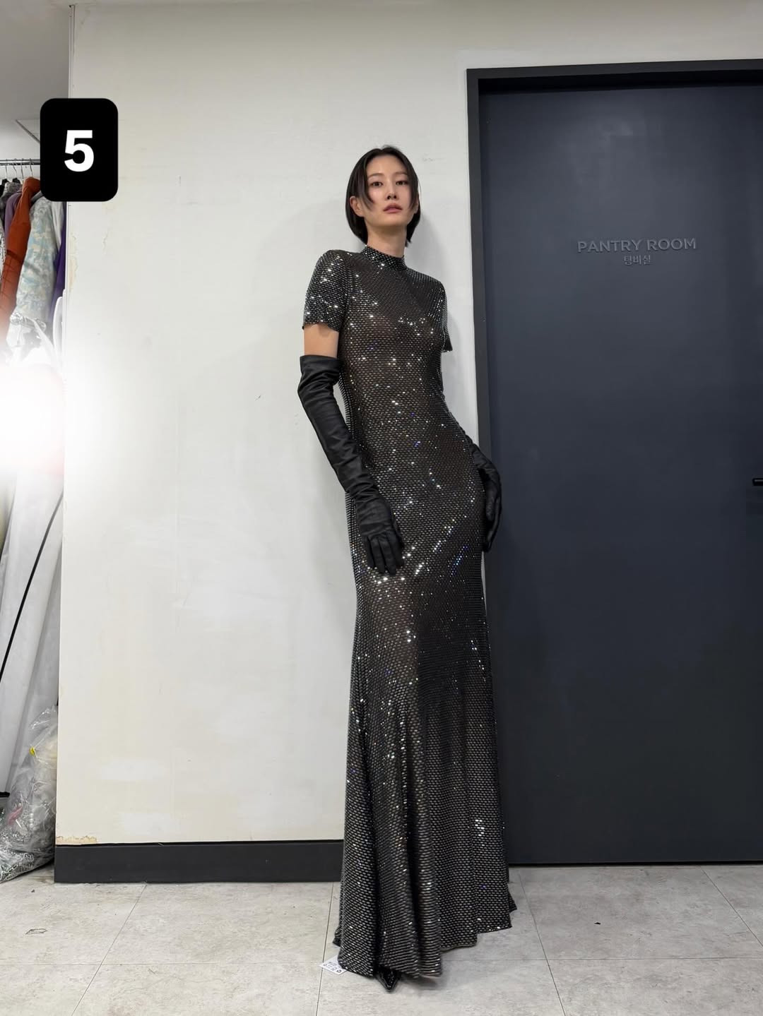 시상식-드레스-골라달라고-인스타-올린-모델-이현이.jpg-4-이미지