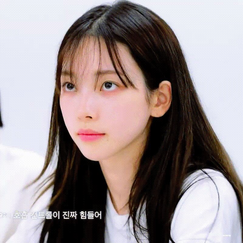 화장-지우면-순둥한-얼굴되는-카리나.gif-10-이미지
