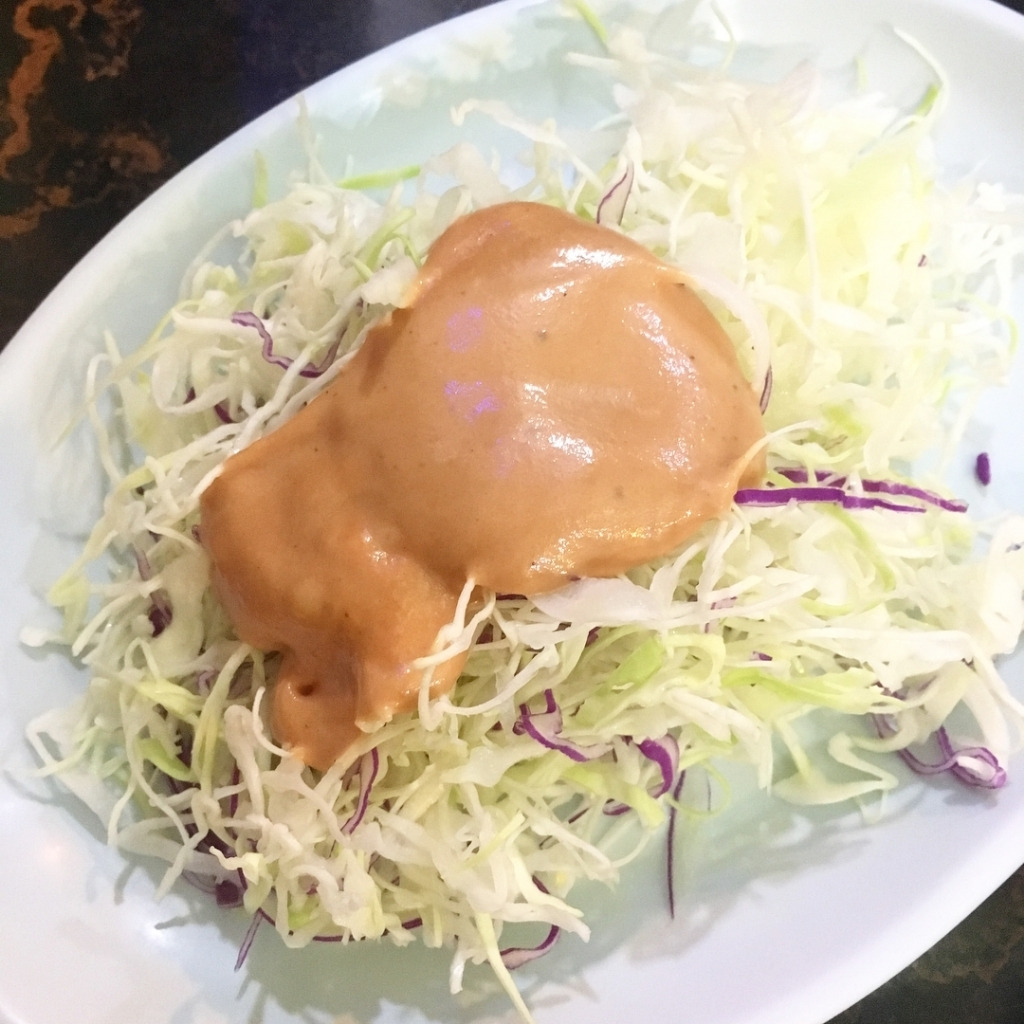 음식점-가면-나오는-양배추-샐러드-드레싱-호vs불호-1-이미지