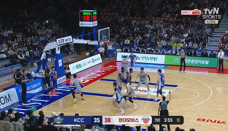 KBL-올스타전-1on1-컨테스트-출전하는-KCC-허훈의-드리블-스킬.gif-5-이미지