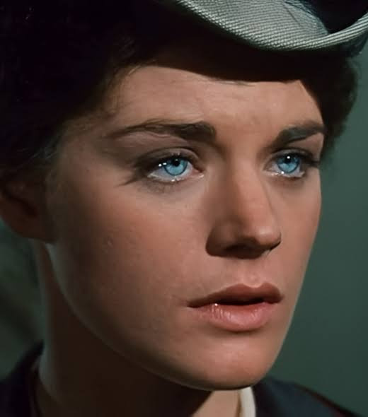 콘텍트-렌즈를-끼라고-요청-받은-적-있는-배우-0-이미지