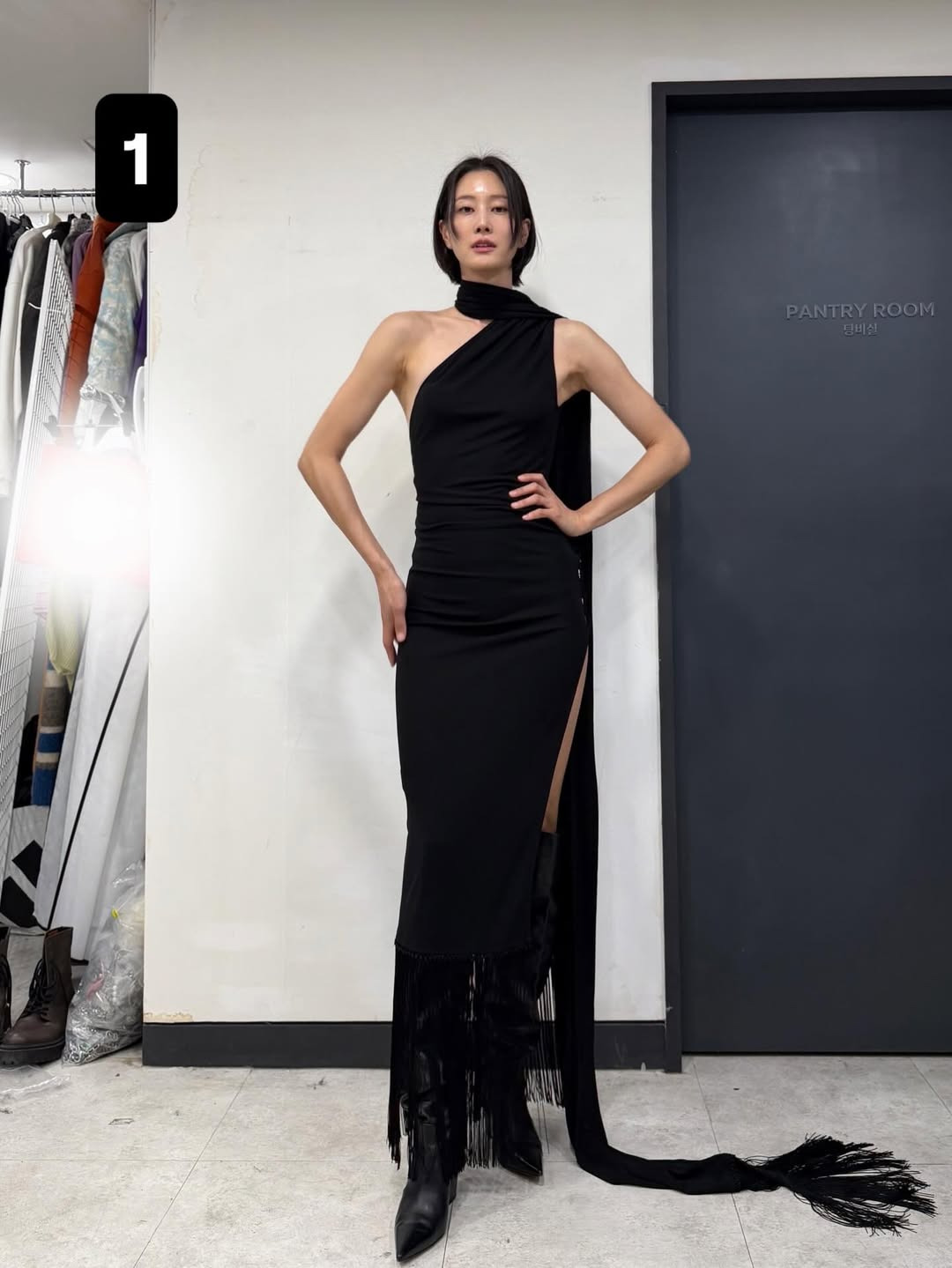 시상식-드레스-골라달라고-인스타-올린-모델-이현이.jpg-0-이미지