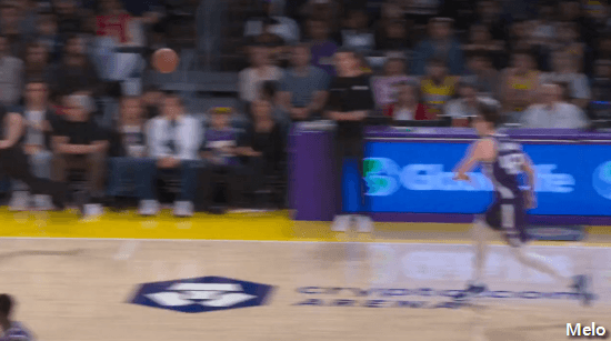 내일-모레-만-41살-르브론의-리버스-덩크-ㄷㄷㄷㄷㄷ.gif-1-이미지