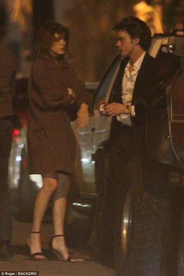 옷-잘-입는걸로-유명한-넷플릭스-'기묘한-이야기'-속-실제커플-11-이미지