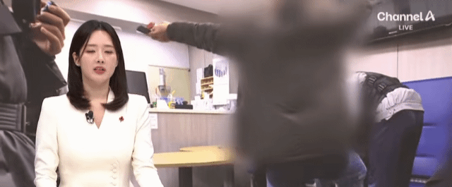 연말-취객으로-고생중이라는-경찰-순경들-0-이미지