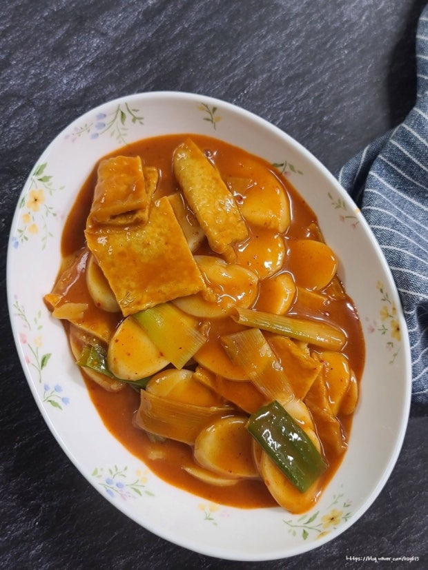 진짜-호불호-갈리는-떡볶이.....-2-이미지