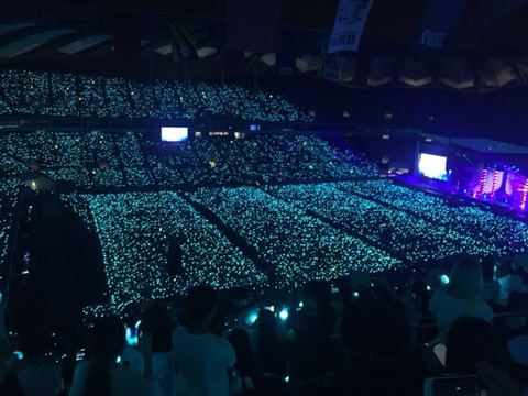 10년-전-빅뱅-상암-월드컵-경기장-7만명-동원-콘서트.jpg-4-이미지