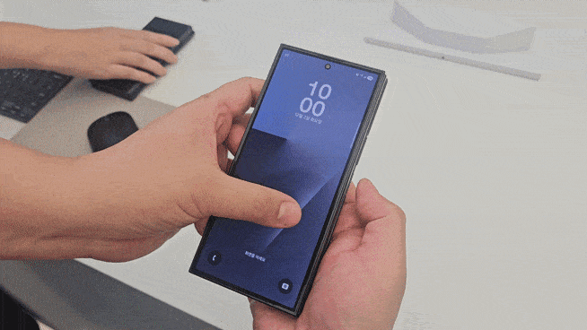 폴더블-폰-사용하면서-은근히-불편한-점.gif-2-이미지