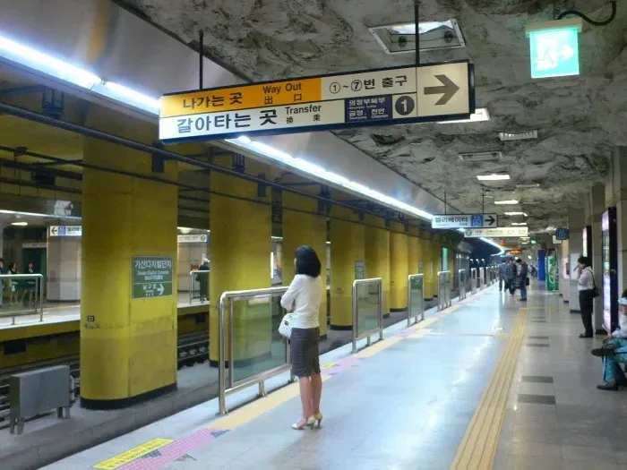 옛날-옛적,-지하철역에-'동굴'있던-시절-9-이미지