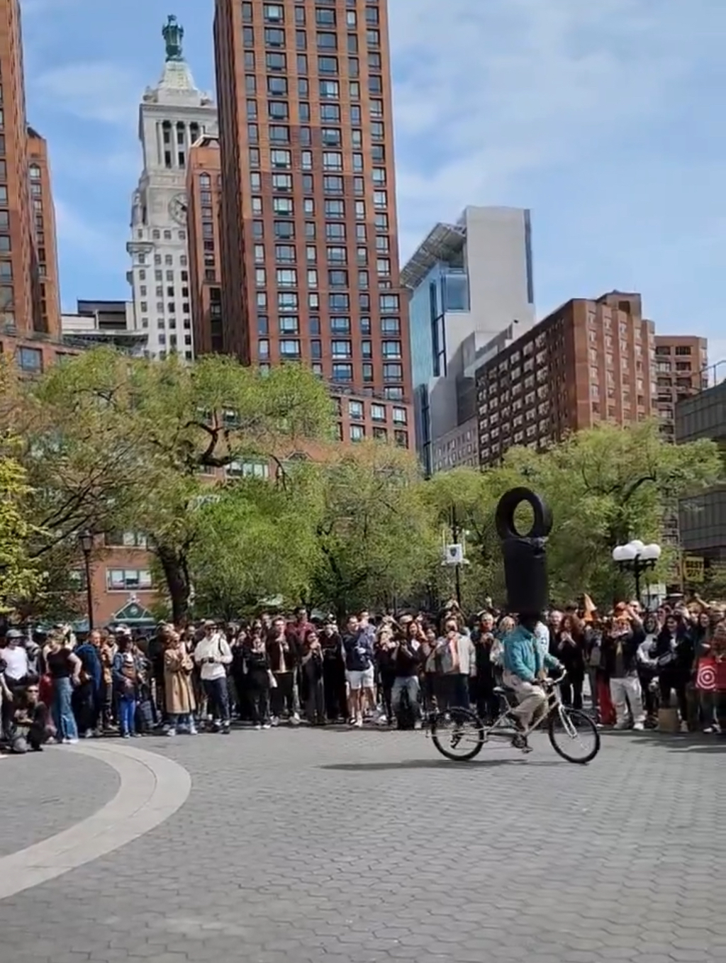 나-치즈볼-먹는거-보러-올-사람-공원으로-와라-1-이미지