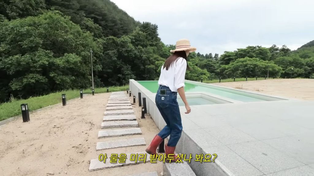 한혜진의-홍천집-망한-포인트-중-하나가-야외-수영장인-이유-1-이미지
