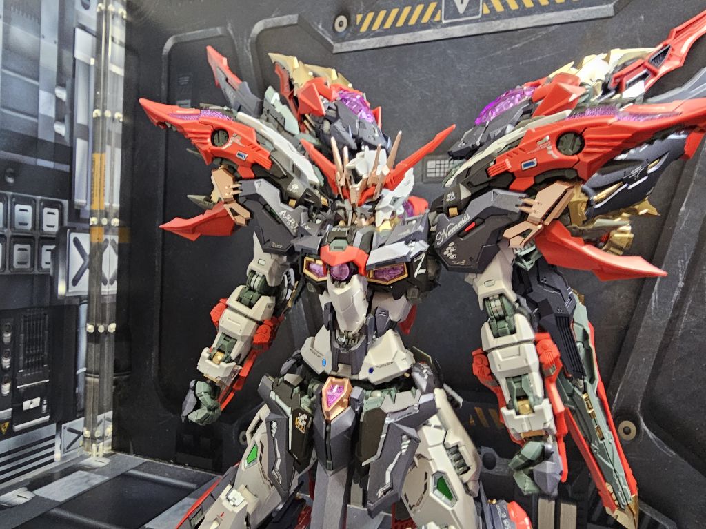 스타벅스에서-혼자-자리-4개-차지하는-손님-4-이미지