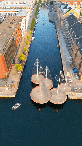 덴마크-코펜하겐에-있는-다리.gif-0-이미지