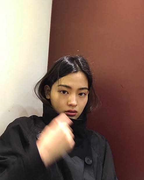 깨끗한-분위기가-있는-모델-황지민-11-이미지