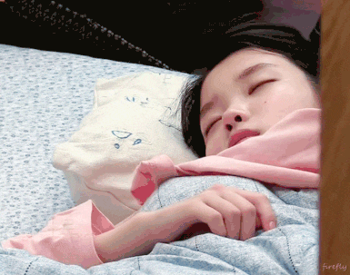 8년전-효리네-민박-속-아이유.gif-49-이미지