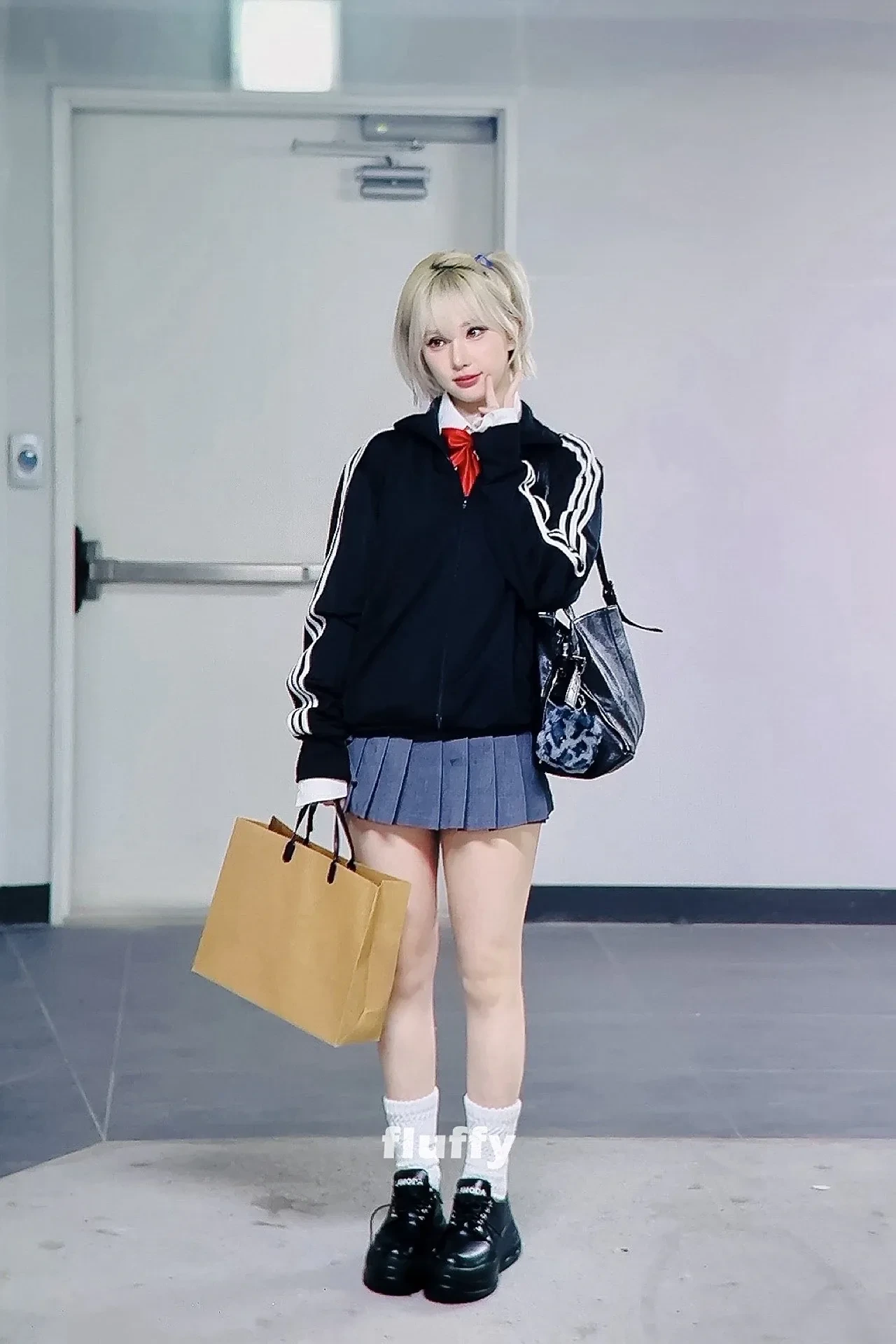 애니에-맞춰서-옷-입는-비비지-은하-6-이미지