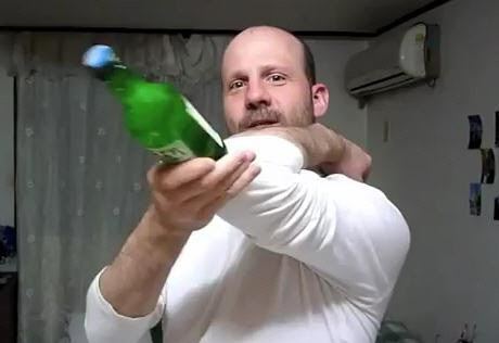 소주-마시기-전-흔들고-줘패는-이유-7-이미지