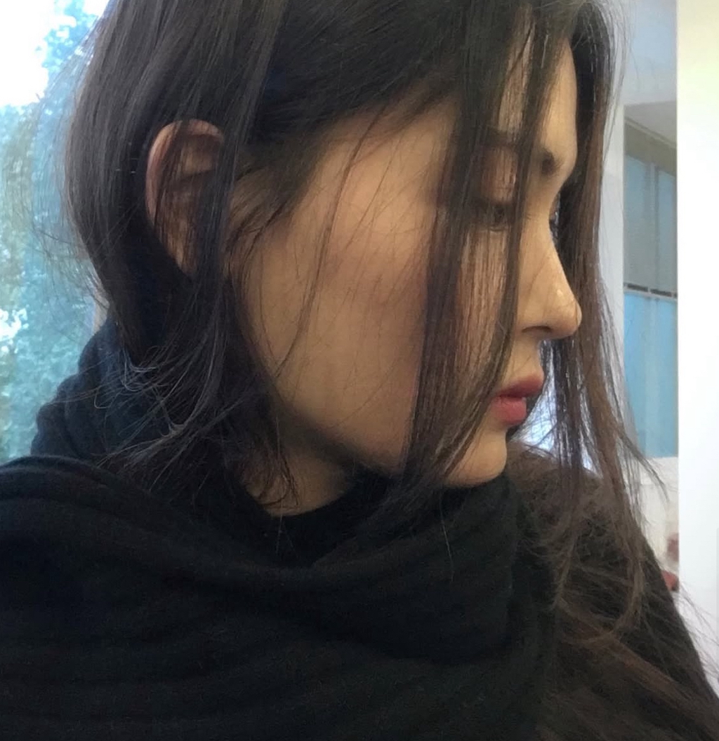 깨끗한-분위기가-있는-모델-황지민-4-이미지