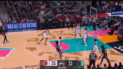 오늘도-농구-이상하게-하는-웸반야마-0-이미지