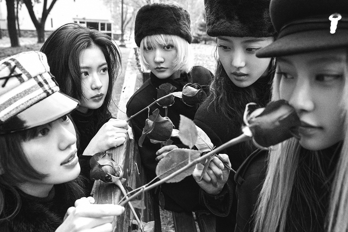 오늘-깜짝-공개돼서-팬들-다-깜짝-놀란-키키-컨셉포토....jpg-1-이미지