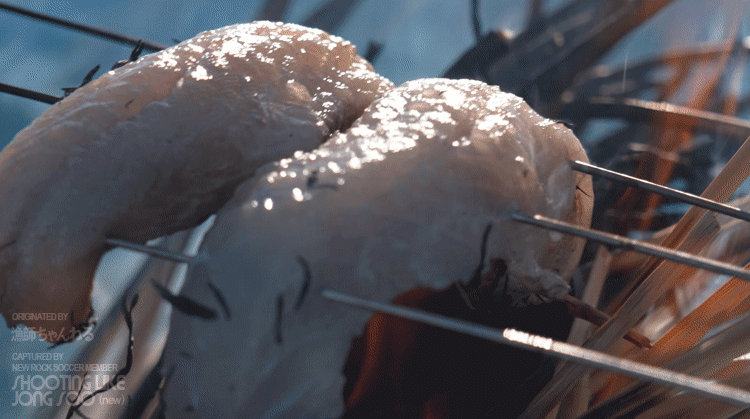 배-위에서-다타끼-만들어-먹는-일본-어부.gif-3-이미지