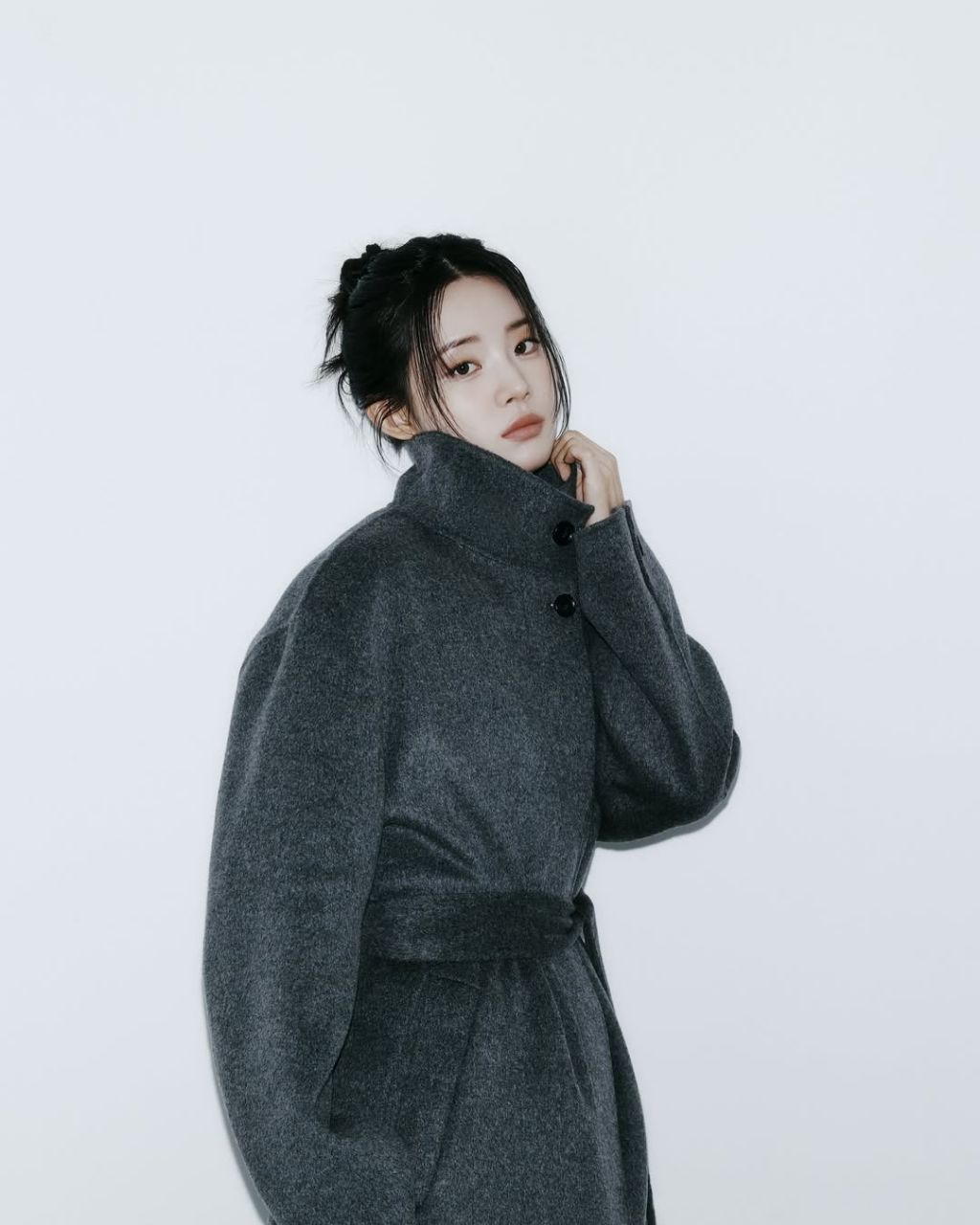 피부가-엄청-하얗다는-배우-신시아-19-이미지