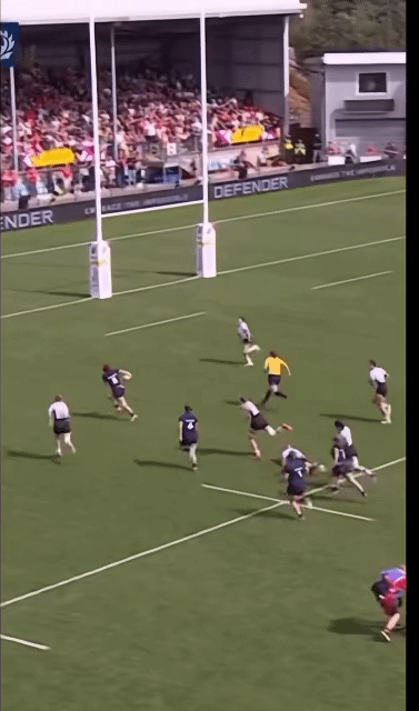 타고난-피지컬로-여자-럭비계를-제패하는-선수.gif-1-이미지