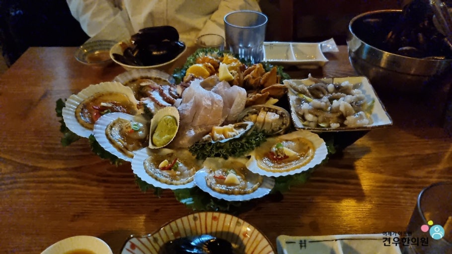 30대-이상만-입장-가능하다는-홍대-동교해물-21-이미지