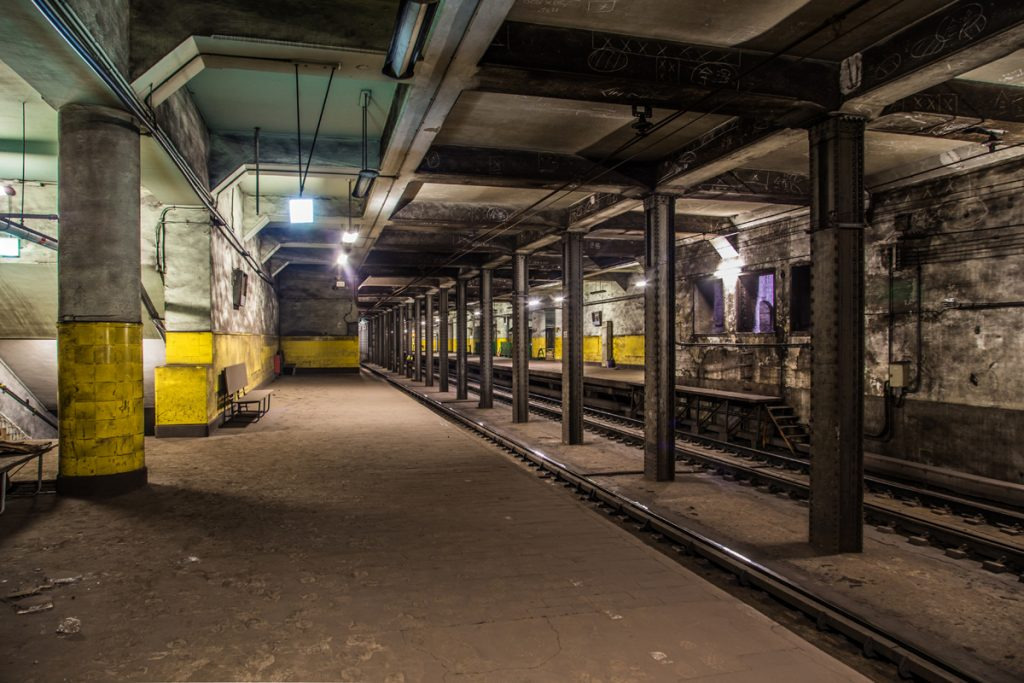 수도-한복판에-버려진-지하철역이-있다?-14-이미지